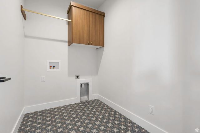 619 E MOUNTAIN RD., North Ogden, UT 84414