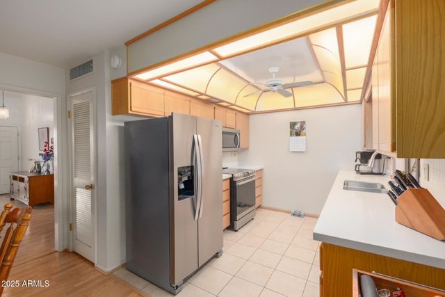 11065 W EDGEWOOD Drive, Sun City, AZ 85351