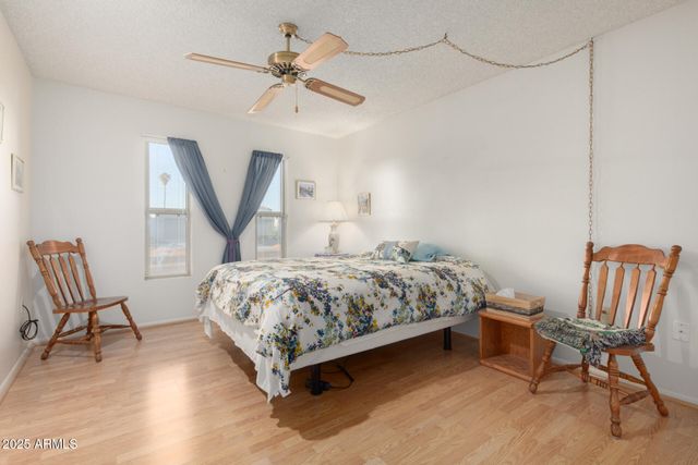 11065 W EDGEWOOD Drive, Sun City, AZ 85351