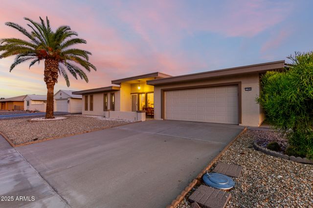 11065 W EDGEWOOD Drive, Sun City, AZ 85351