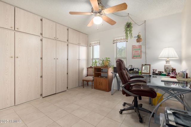 11065 W EDGEWOOD Drive, Sun City, AZ 85351