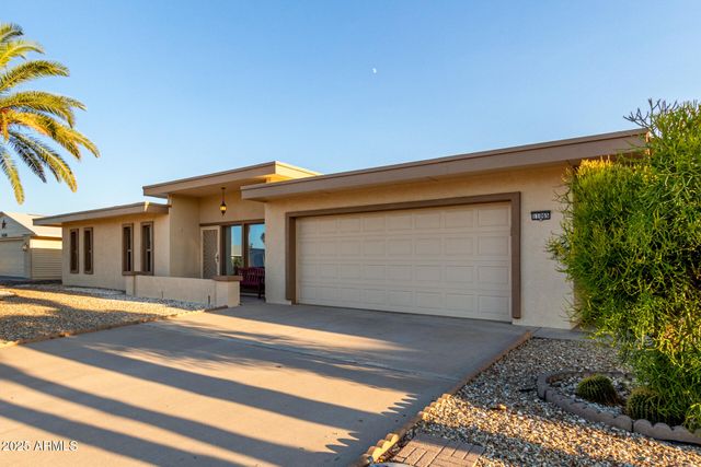 11065 W EDGEWOOD Drive, Sun City, AZ 85351