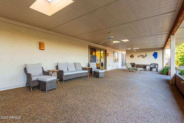 11065 W EDGEWOOD Drive, Sun City, AZ 85351