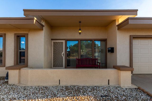 11065 W EDGEWOOD Drive, Sun City, AZ 85351