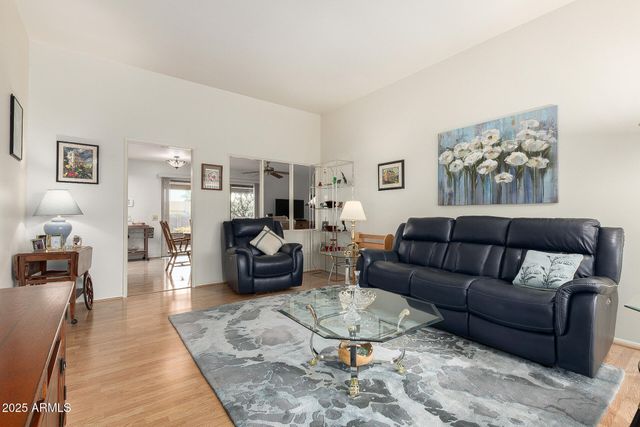 11065 W EDGEWOOD Drive, Sun City, AZ 85351