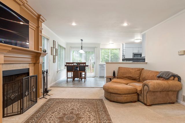 7770 Rippling Ridge Court, Gurnee, IL 60031
