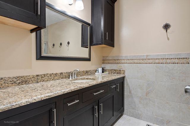 7770 Rippling Ridge Court, Gurnee, IL 60031