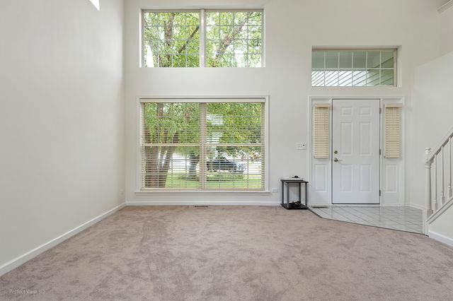 7770 Rippling Ridge Court, Gurnee, IL 60031