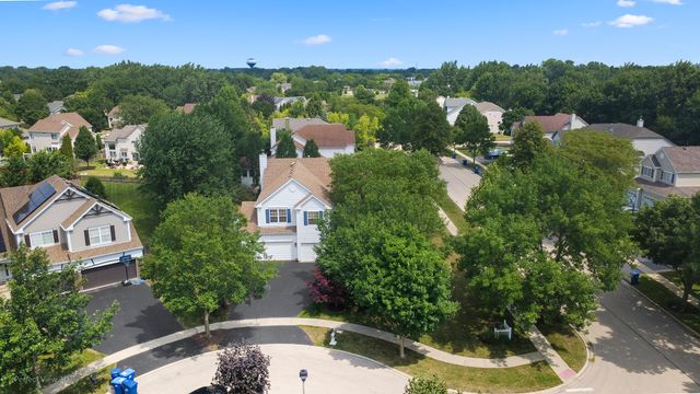 7770 Rippling Ridge Court, Gurnee, IL 60031