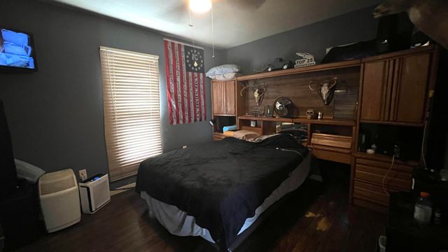 215 S Woodward Avenue, Fredericksburg, IA 50630