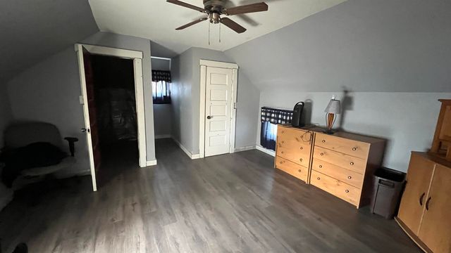 215 S Woodward Avenue, Fredericksburg, IA 50630