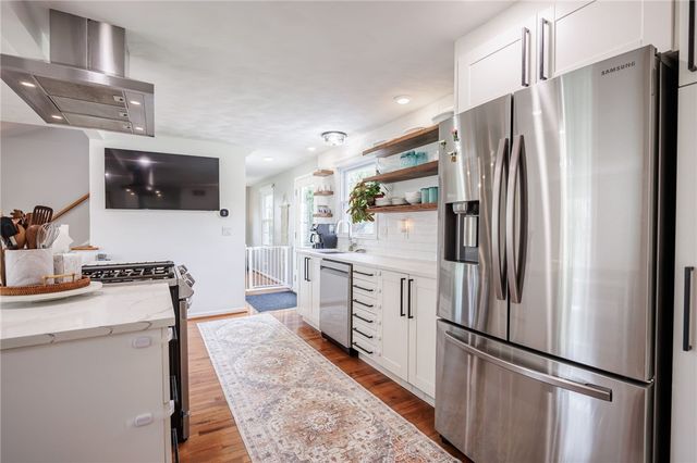 260 Viennawood Drive, Brighton, NY 14618