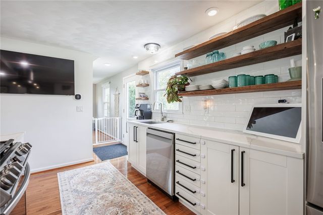 260 Viennawood Drive, Brighton, NY 14618