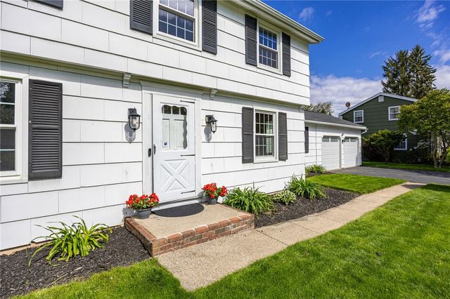 260 Viennawood Drive, Brighton, NY 14618