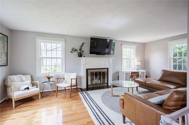 260 Viennawood Drive, Brighton, NY 14618