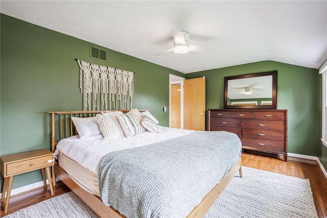 260 Viennawood Drive, Brighton, NY 14618