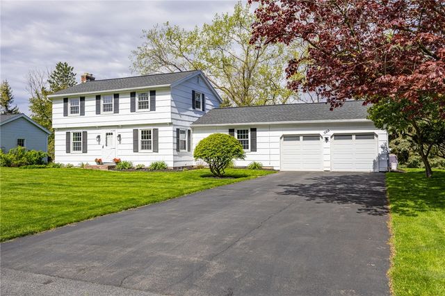 260 Viennawood Drive, Brighton, NY 14618