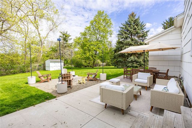 260 Viennawood Drive, Brighton, NY 14618