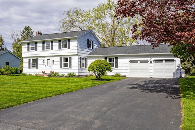 260 Viennawood Drive, Brighton, NY 14618