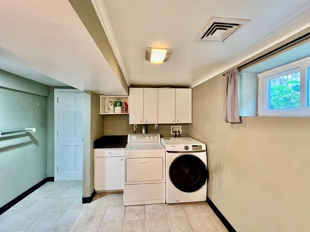 18 Rice Street 1, Cambridge, MA 02140