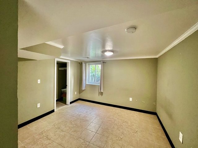 18 Rice Street 1, Cambridge, MA 02140