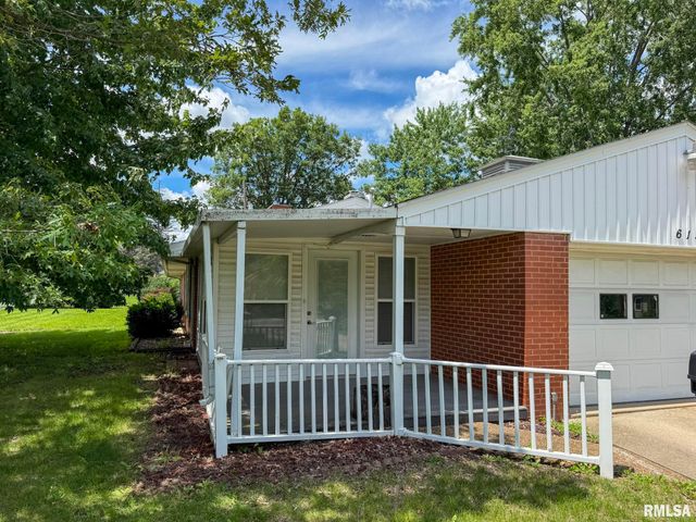 615 W HICKORY Street, Chillicothe, IL 61523