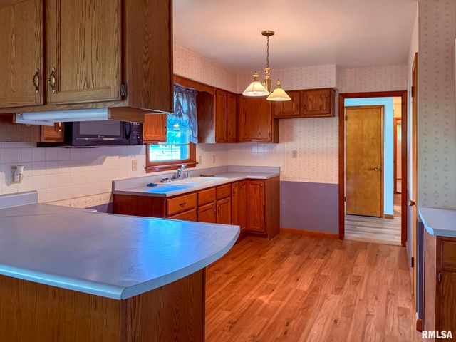 615 W HICKORY Street, Chillicothe, IL 61523