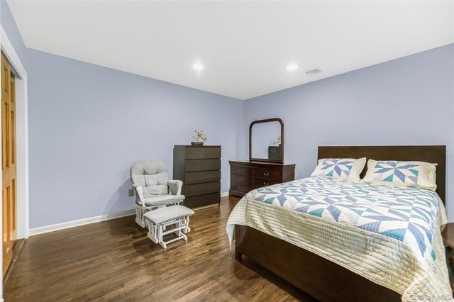 25 Jody Lane, Yonkers, NY 10701