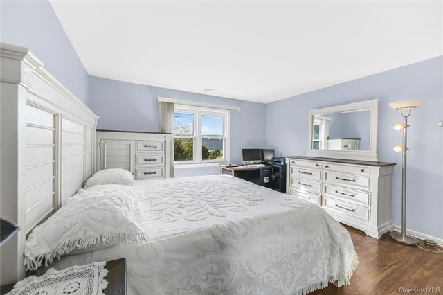 25 Jody Lane, Yonkers, NY 10701