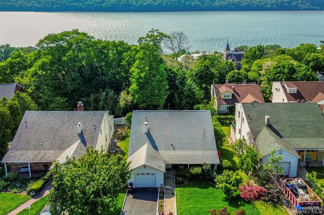 25 Jody Lane, Yonkers, NY 10701