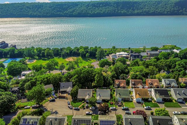 25 Jody Lane, Yonkers, NY 10701