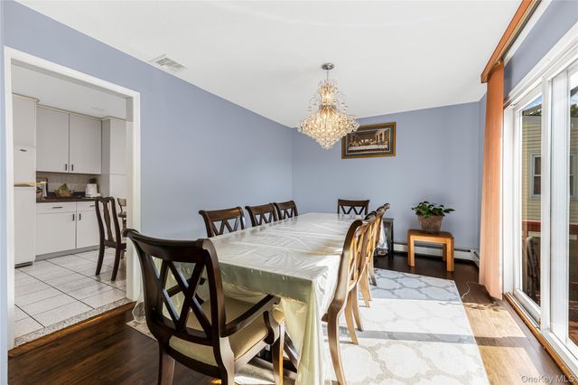 25 Jody Lane, Yonkers, NY 10701
