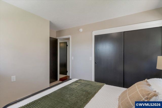 3343 Lawrence St SE, Salem, OR 97302