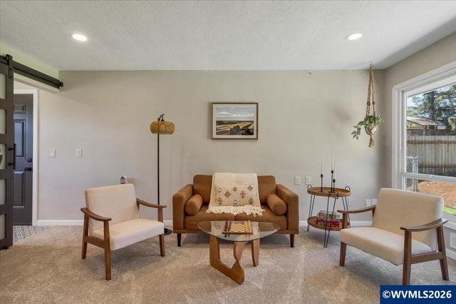 3343 Lawrence St SE, Salem, OR 97302