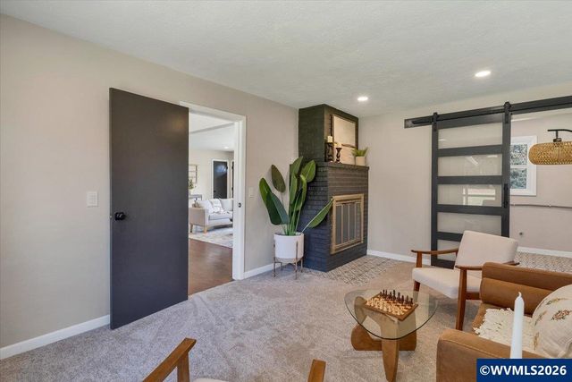 3343 Lawrence St SE, Salem, OR 97302