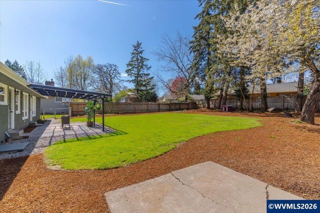 3343 Lawrence St SE, Salem, OR 97302