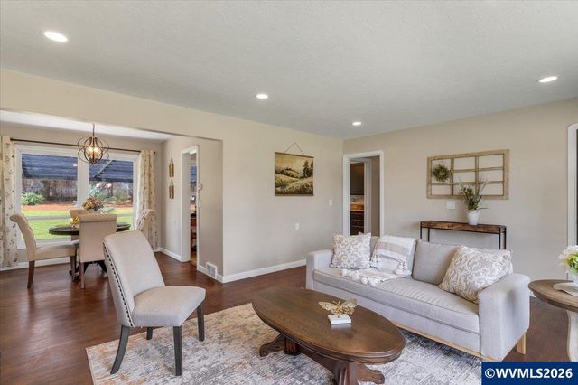 3343 Lawrence St SE, Salem, OR 97302