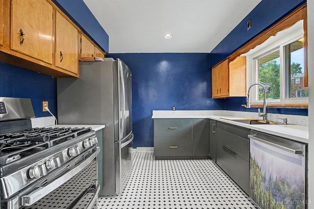 93 Julep Lane, Greenhills, OH 45218