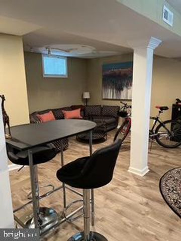 5951 SURREY SERVICE DR, District Heights, MD 20747