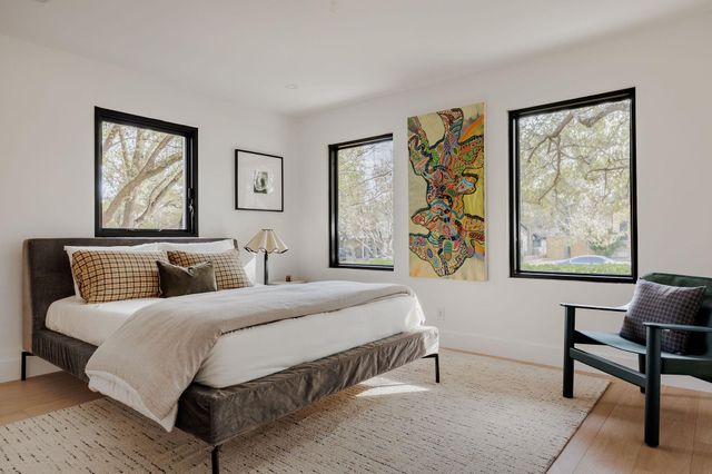 4214 Deepwoods DR, Austin, TX 78731