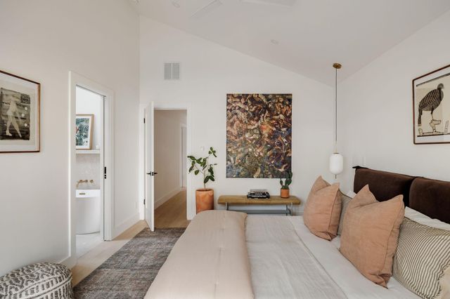 4214 Deepwoods DR, Austin, TX 78731