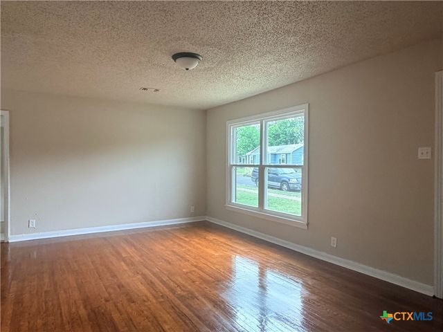 1103 Gray Drive, Killeen, TX 76541