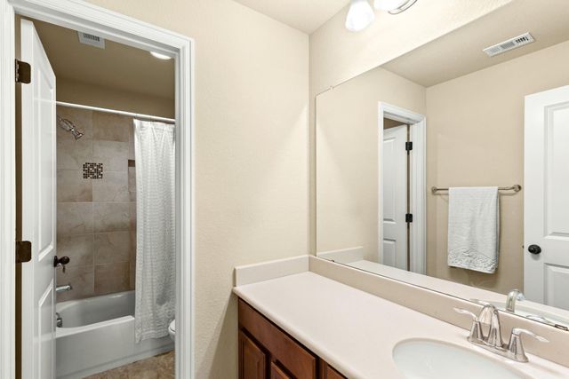 2525 Quick Fort DR, Leander, TX 78641