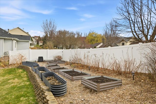 19542 Upland Street NW, Elk River, MN 55330