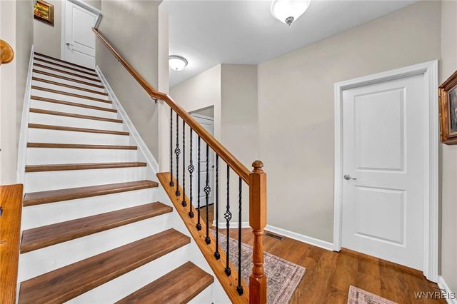 6410 Beach Drive, Lockport Town, NY 14094