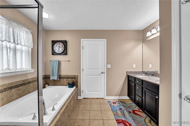 6410 Beach Drive, Lockport Town, NY 14094