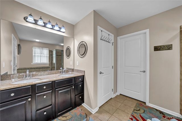 6410 Beach Drive, Lockport Town, NY 14094