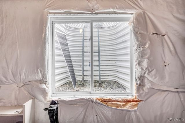 6410 Beach Drive, Lockport Town, NY 14094