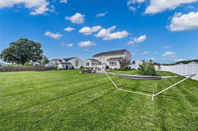 6410 Beach Drive, Lockport Town, NY 14094