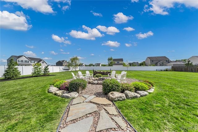 6410 Beach Drive, Lockport Town, NY 14094